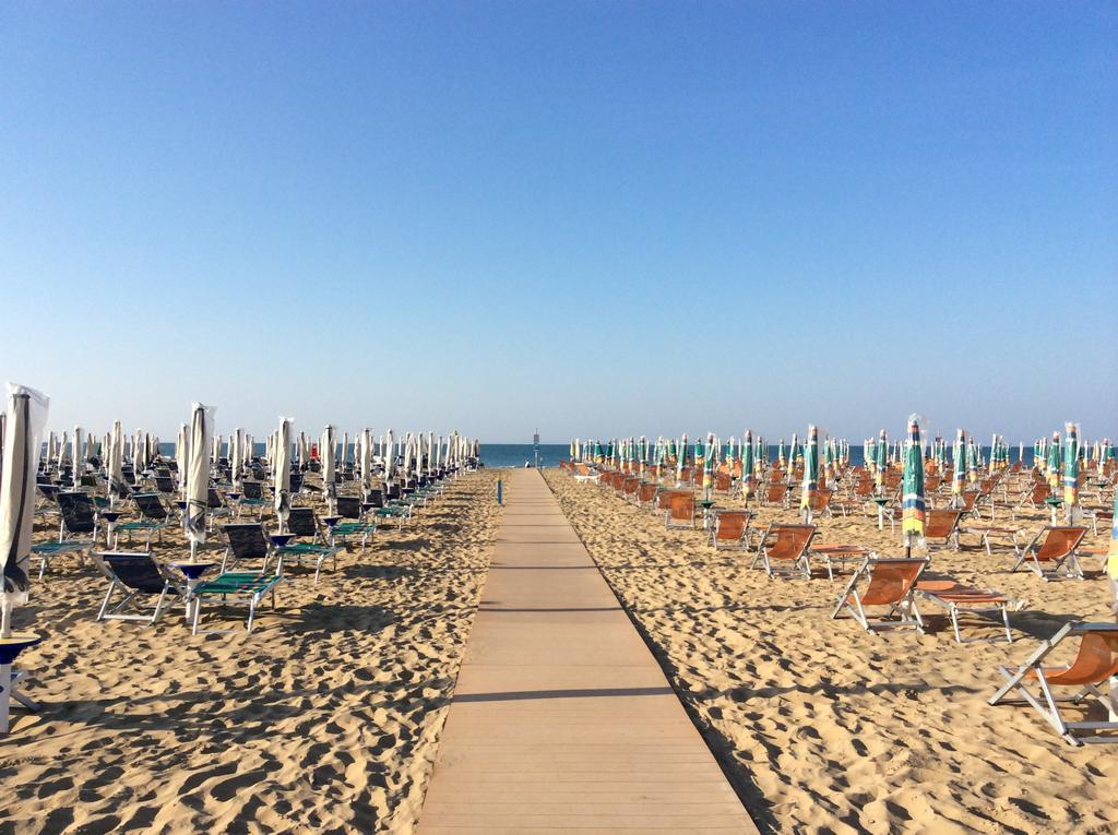 Horizon Belmare Apartments Bibione Esterno foto